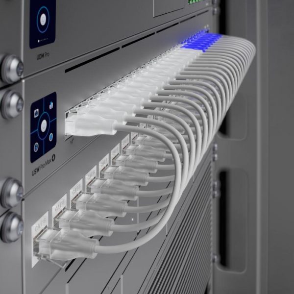 UBIQUITI UNIFI PRO MAX SWITCH 24-PORTPOE, interfata de retea (16) - imagine 11