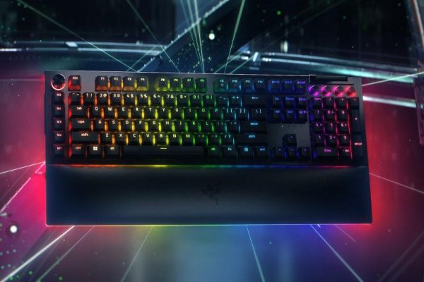 Razer BlackWidow V4 Pro - Mechanical Gaming Keyboard (Green Switch) - imagine 12