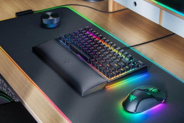 Tastatura mecanica gaming BlackWidow V4 75%, taste ABS, layout Intls. - imagine 9