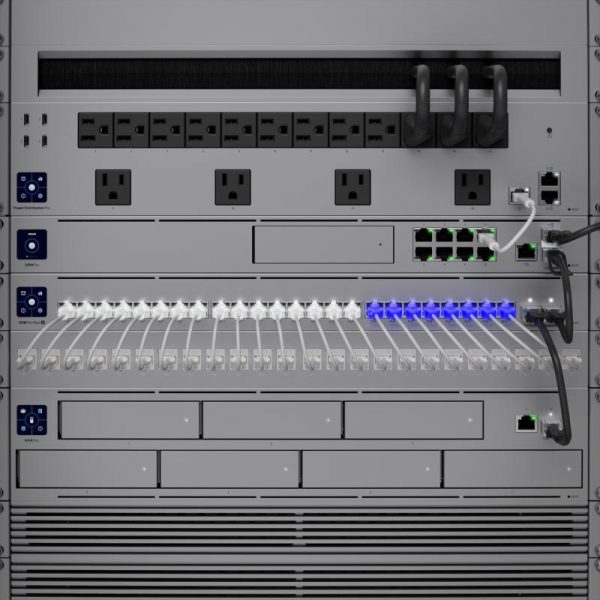 UBIQUITI UNIFI PRO MAX SWITCH 24-PORTPOE, interfata de retea (16) - imagine 10