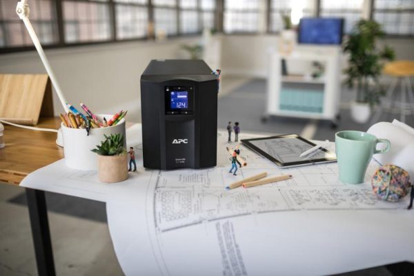 UPS APC Smart-UPS C line-interactive / sinusoidala 1500VA / 900W - imagine 10