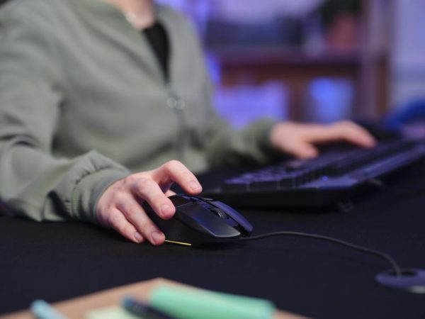 Mouse gaming Wireless Trust GXT 109 Felox, DPI: 1000-6400, negru - imagine 14