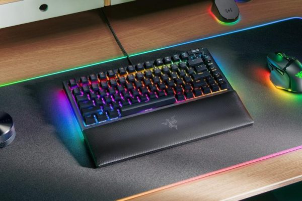 Tastatura mecanica gaming BlackWidow V4 75%, taste ABS, layout Intls. - imagine 10