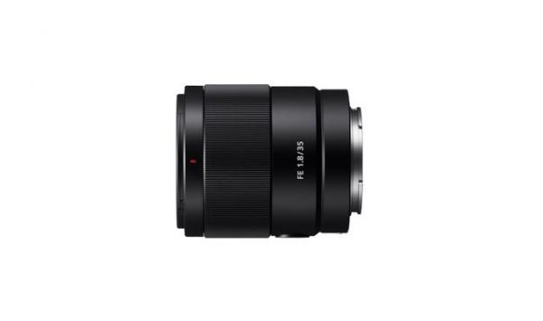 Sony FE 35 MM F1.8. Componentă pentru: MILC, Structura lentilelor: - imagine 3