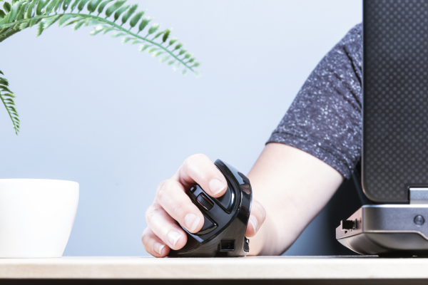 Mouse Trust Voxx, Rechargeable Ergonomic Wireless, negru - imagine 17